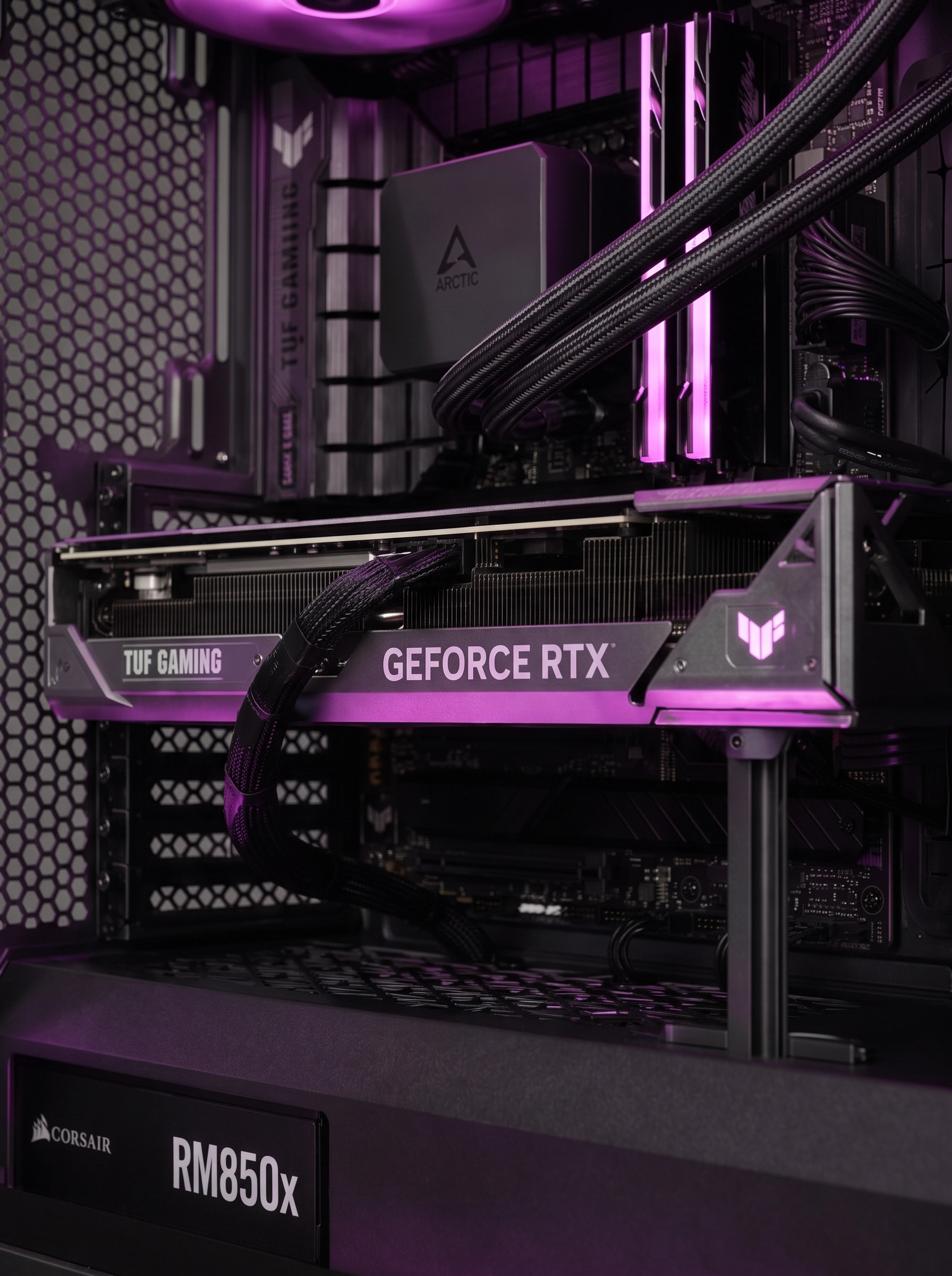NAIW AURA — ASUS TUF RTX 5070